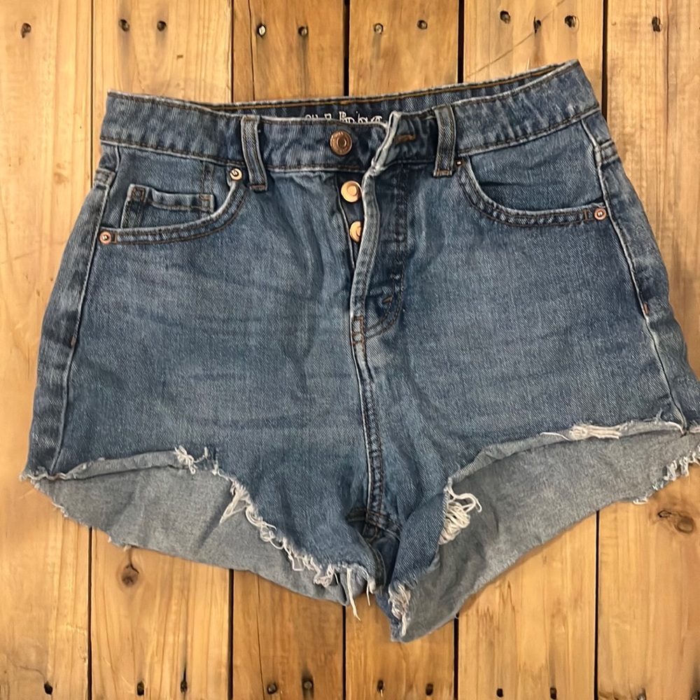 WILD FABLE SHORTS - cutoffs size 0